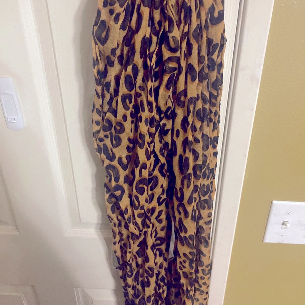 Super cute scarf for the fall/winter- End of Year Cleaning